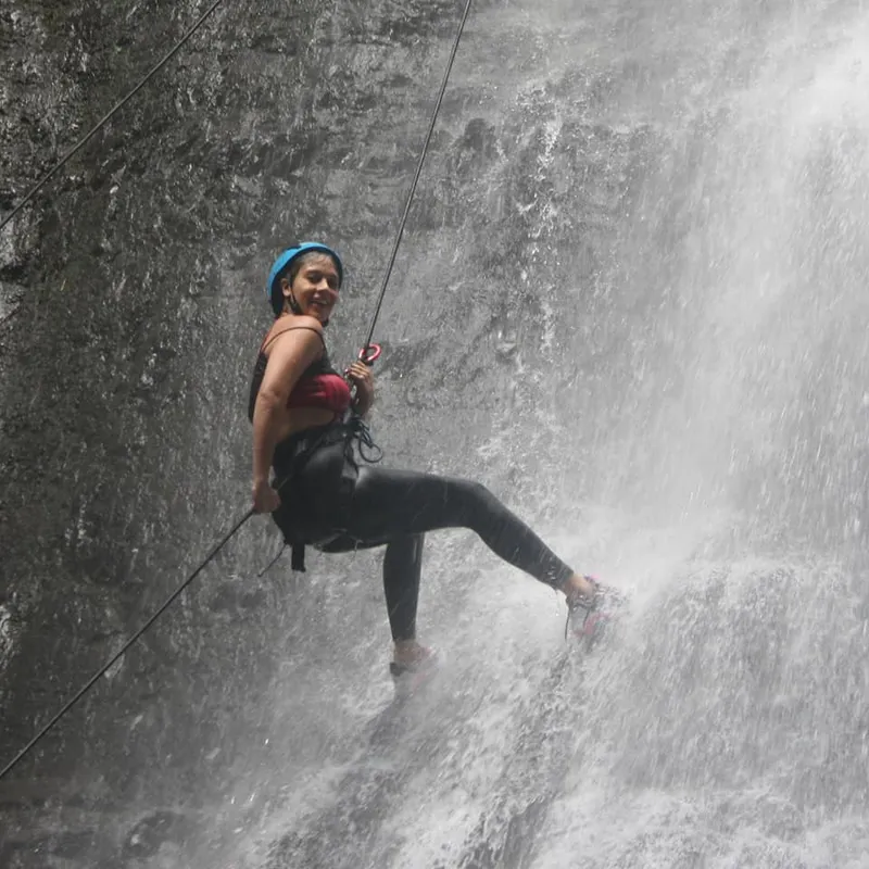 rappel cascada el escobo.jpeg